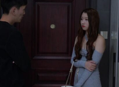 Bố thế, đi bỏ tiền đụ gái mà gặp luôn cô bạn cùng công ty