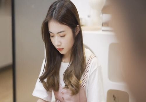 Thằng cha dượng đụ con hoạt động vùng kín đầy cám dỗ