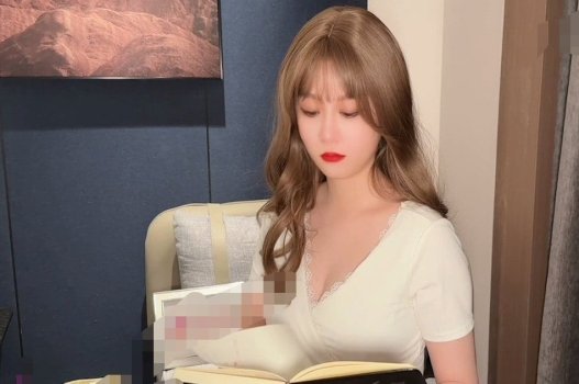 Cháu trai đi chơi phố tới nhà chú học bài cho kỳ thi đại học, bị dì dụ vào mối quan hệ tình dục