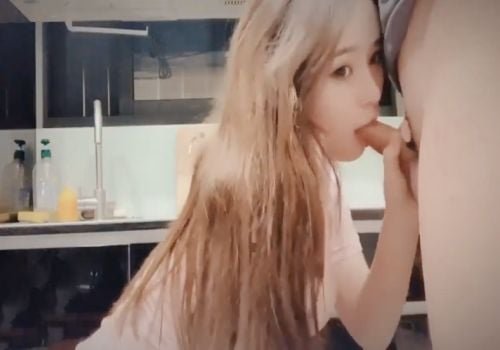 Đụ em bạn gái có vếu khủng quá đã