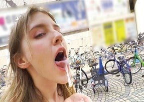 Melody Marks và chuyến du lịch 